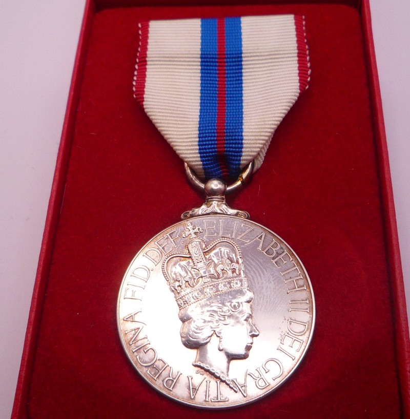 queen's silver jubilee medal 1977 