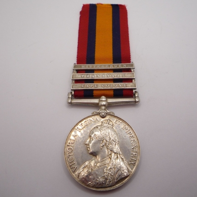 queen's south africa medal 3 clasps